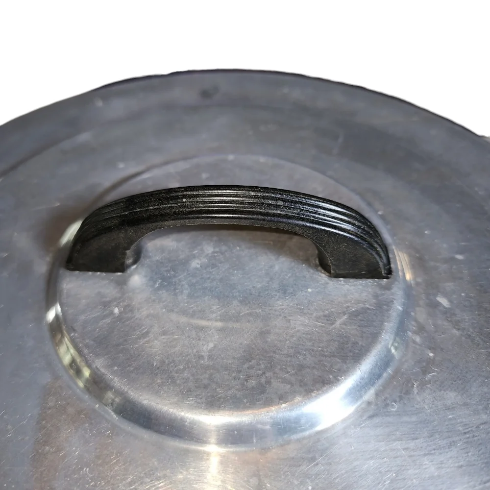 Vintage Mid Century Art Deco 2 Piece Black Handled‎ Aluminum Cake Plate 10.5